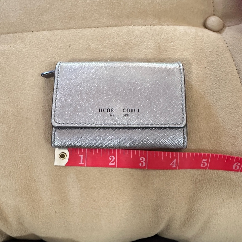 Henri Bendel Metallic Silver change purse wallet - Picture 10 of 11